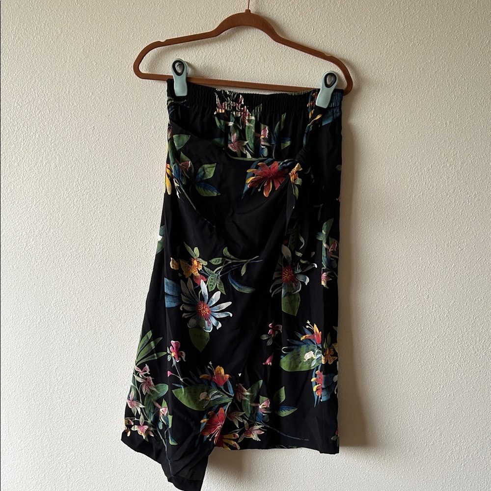Vintage Hawaiian Floral Black Skirt - Picture 1 of 7